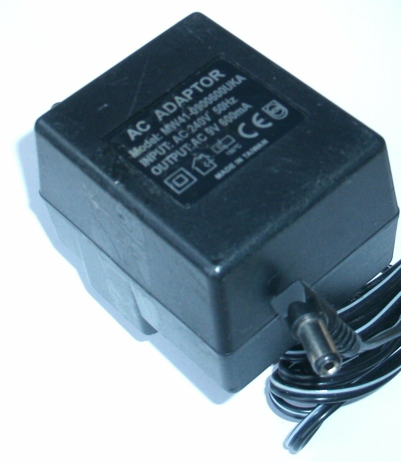 *Brand NEW* 9V 0.6A MW41-0900600UKA AC/AC POWER SUPPLY ADAPTER